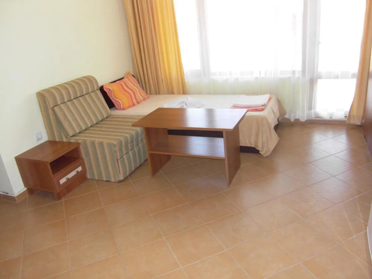 Pensionat Kostovi Primorsko Hotell